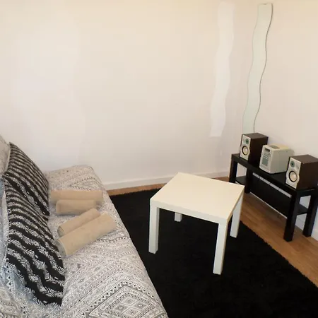 Apartment Holidays *