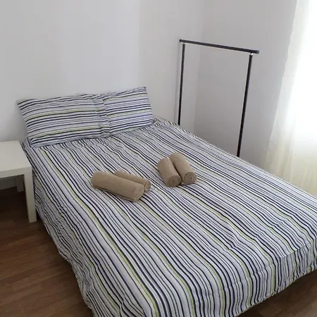 Apartment Holidays *